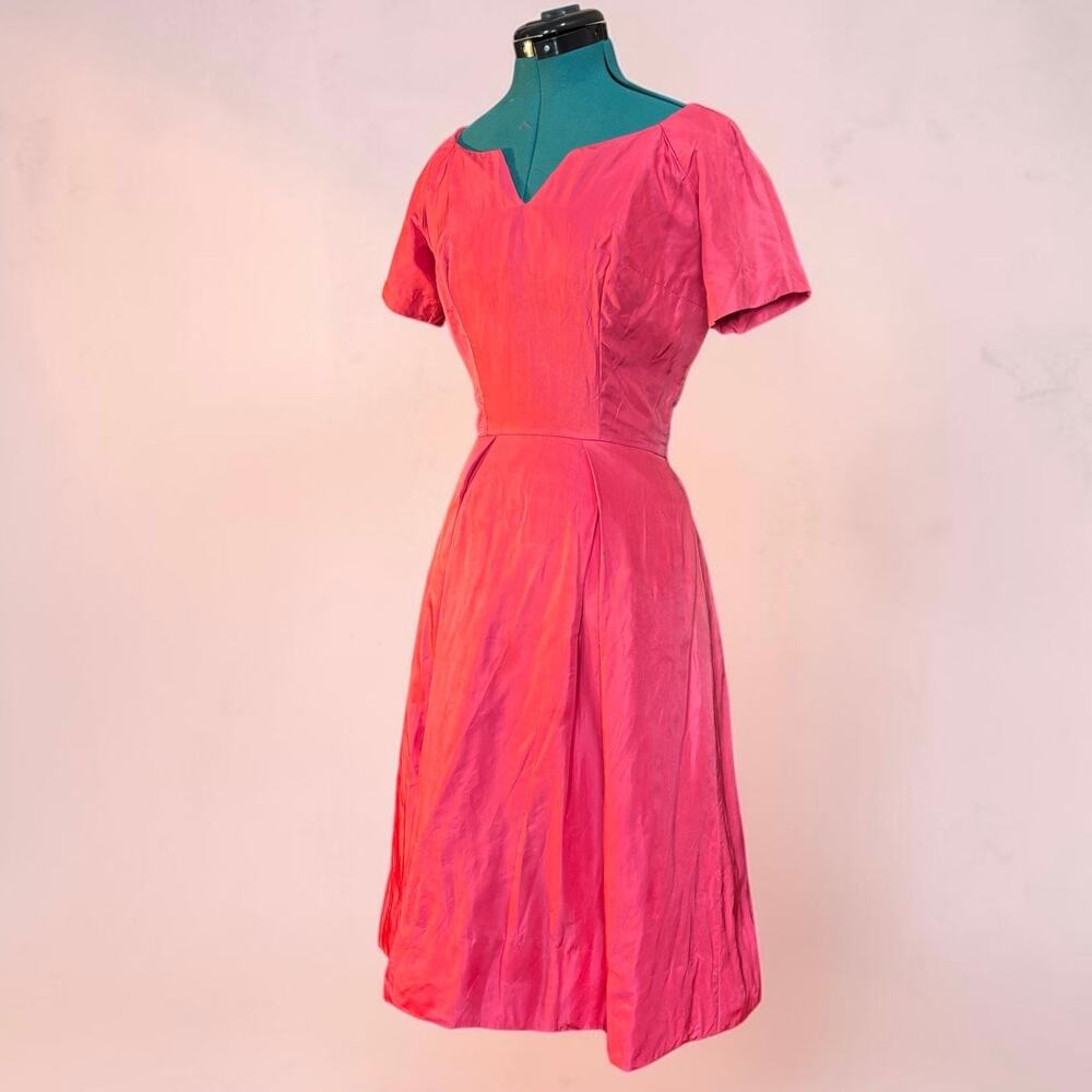 1950s Hot Pink Taffeta Bombshell Dress Suzy Perette New York Party Fit Flare